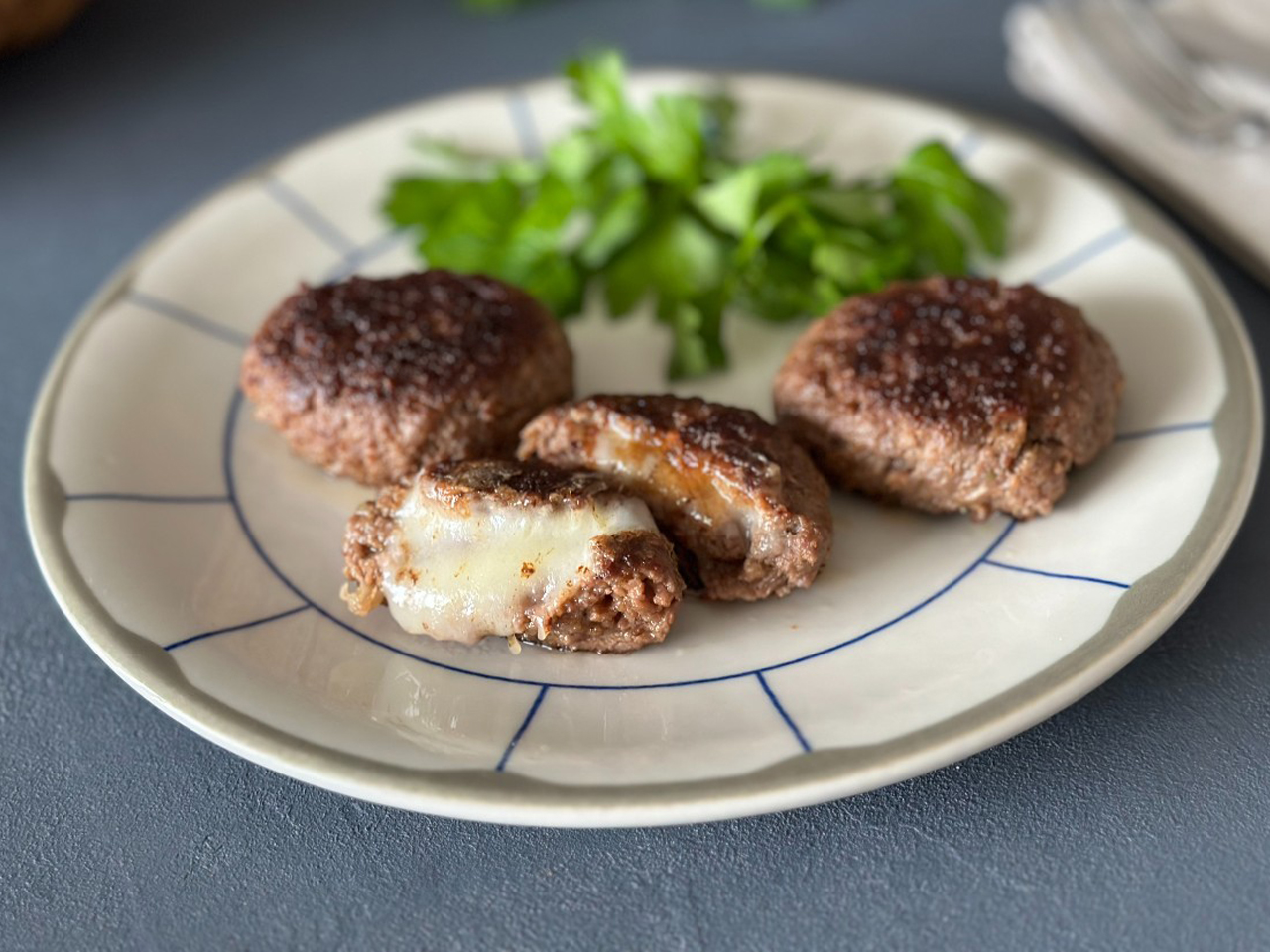 Kaşarlı Köfte
